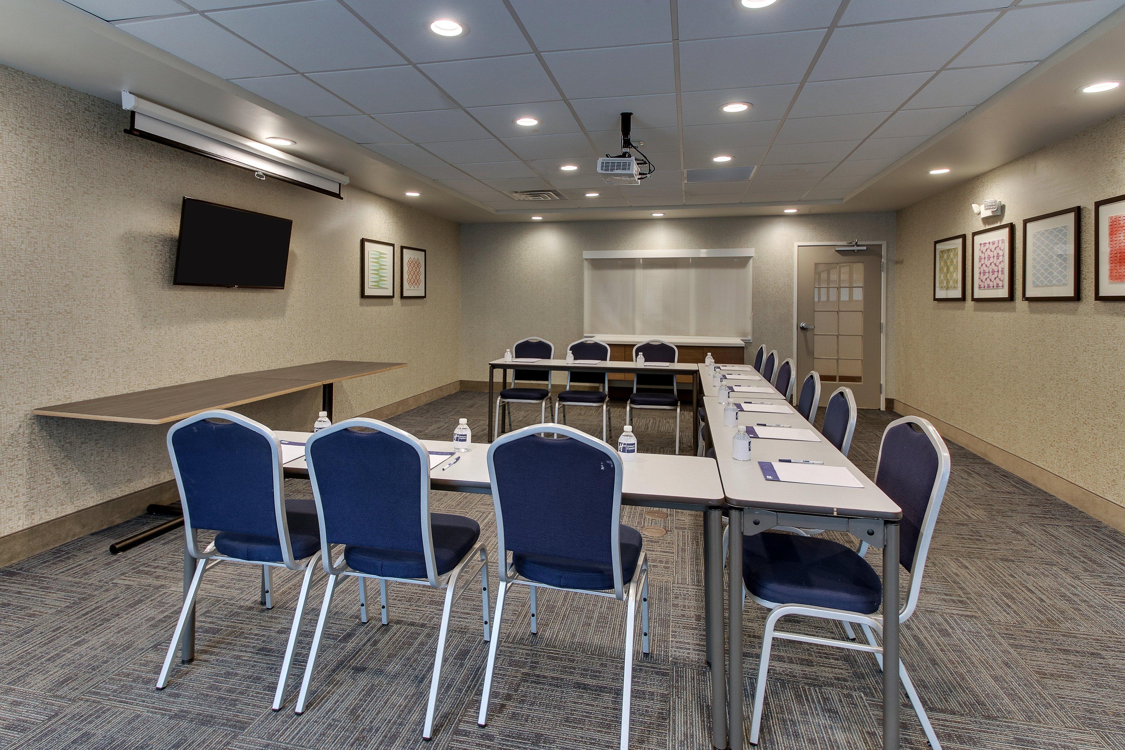 Holiday Inn Express & Suites Ithaca By Ihg Exteriör bild