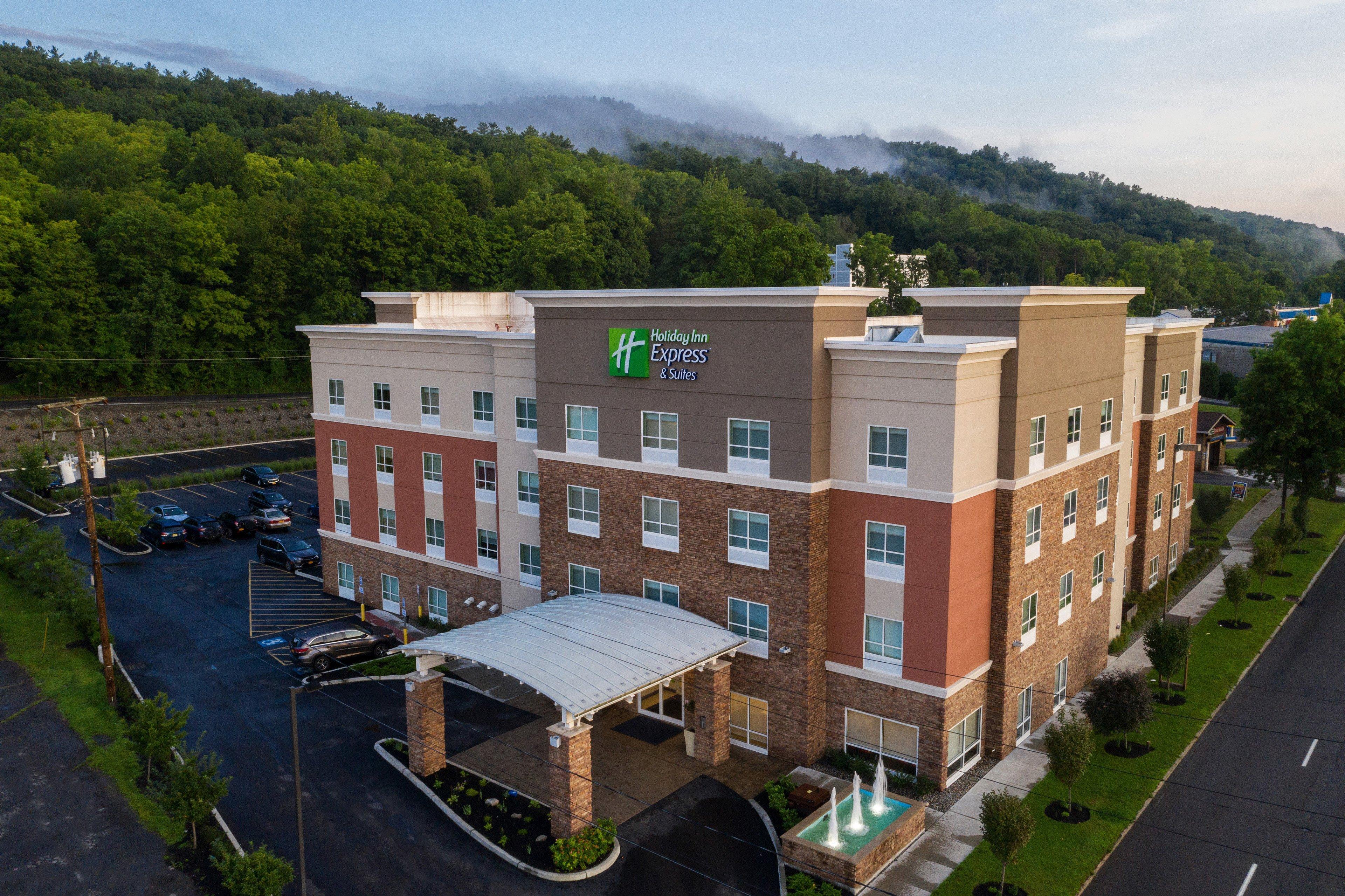 Holiday Inn Express & Suites Ithaca By Ihg Exteriör bild