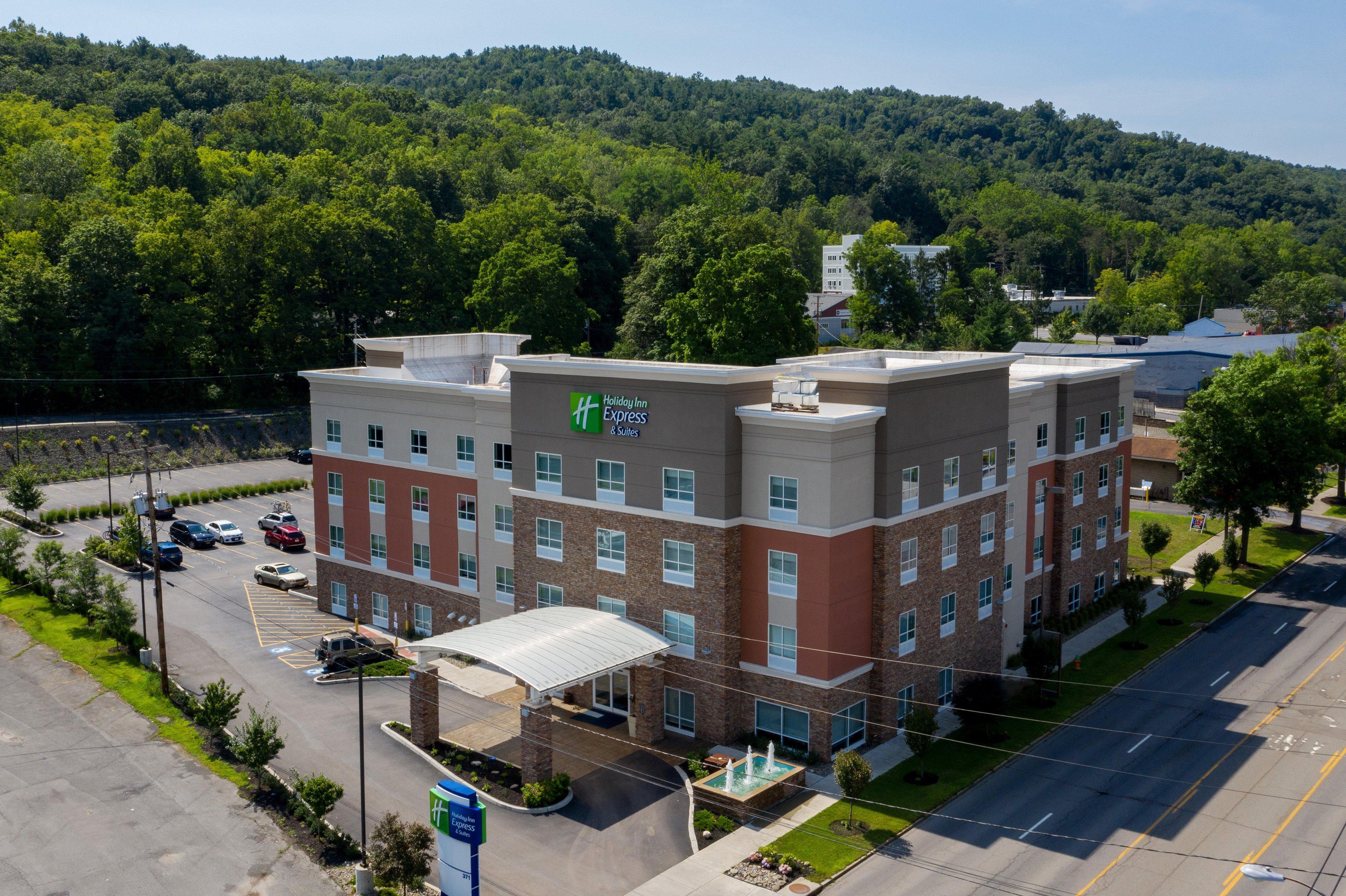 Holiday Inn Express & Suites Ithaca By Ihg Exteriör bild